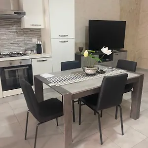 Casa vacanze Central, Aeroporto di Catania Fontana Rossa